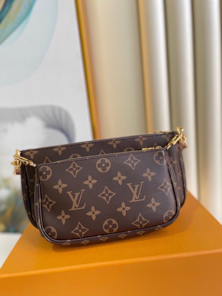 Louis Vuitton 𝙈𝙐𝙇𝙏𝙄 𝙋𝙊𝘾𝙃𝙀𝙏𝙏𝙀 M44813 Mirror boutique