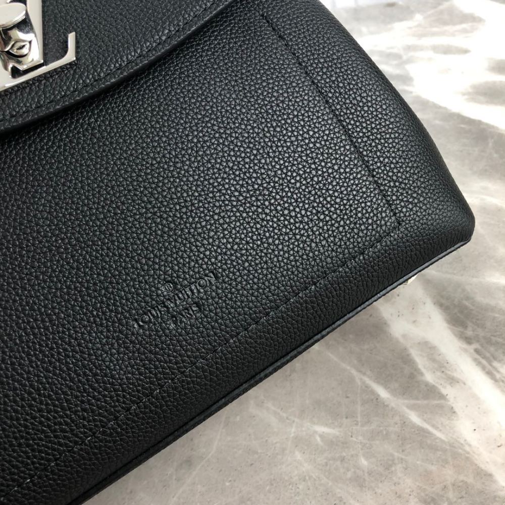 Louis Vuitton Lockme Day  BB M53950 mirror boutique