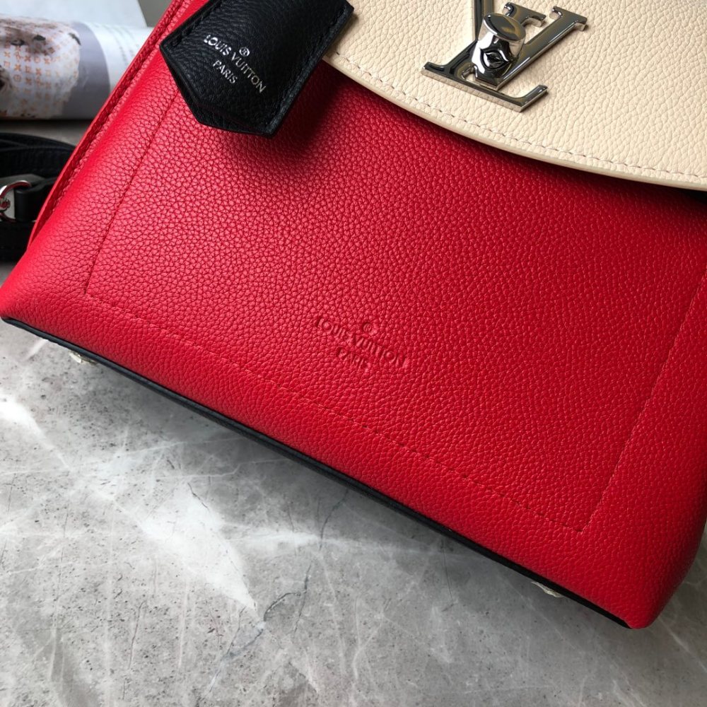Louis Vuitton Lockme Day  BB M53950 mirror boutique