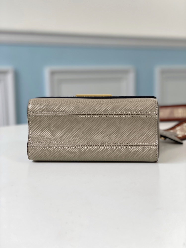 Louis Vuitton Twist M57049 Mirror boutique