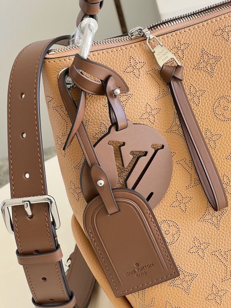 Louis Vuitton BEAUBOURG HOBO MM M56073 mirror boutique