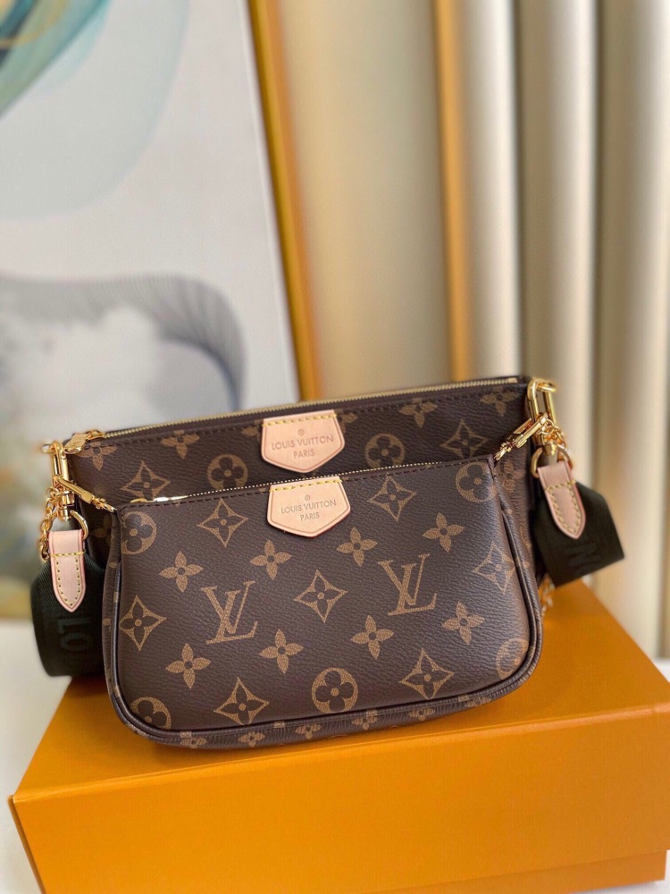 Louis Vuitton 𝙈𝙐𝙇𝙏𝙄 𝙋𝙊𝘾𝙃𝙀𝙏𝙏𝙀 M44813 Mirror boutique