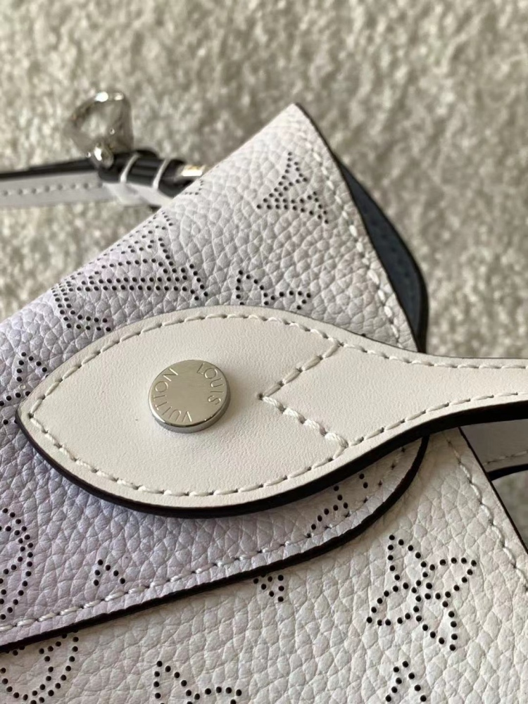 Louis Vuitton HINA  M54353 Mirror boutique