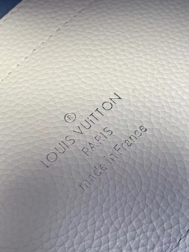 Louis Vuitton HINA  M54353 Mirror boutique