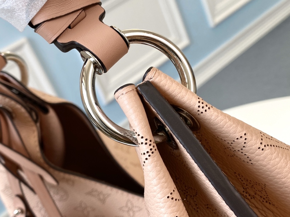 Louis Vuitton Babylone M53188  mirror boutique