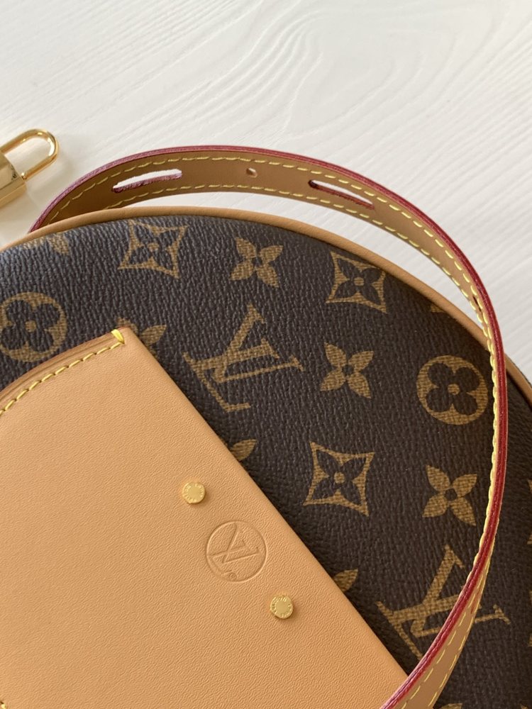 Louis Vuitton BOITE CHAPEAU SOUPLE M52294 mirror Boutique