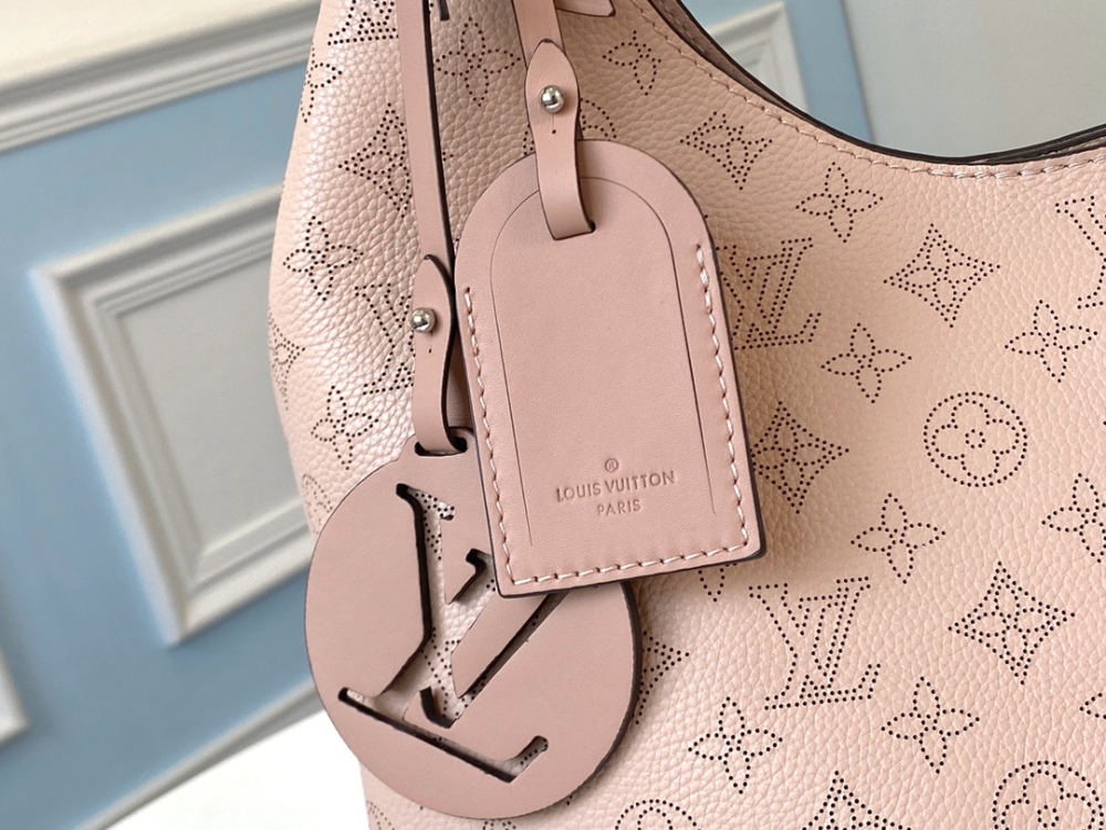 Louis Vuitton Babylone M53188  mirror boutique