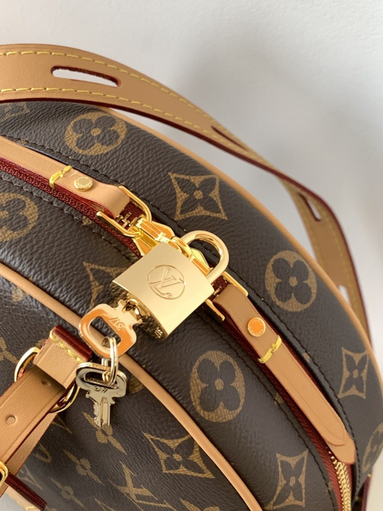 Louis Vuitton BOITE CHAPEAU SOUPLE M52294 mirror Boutique
