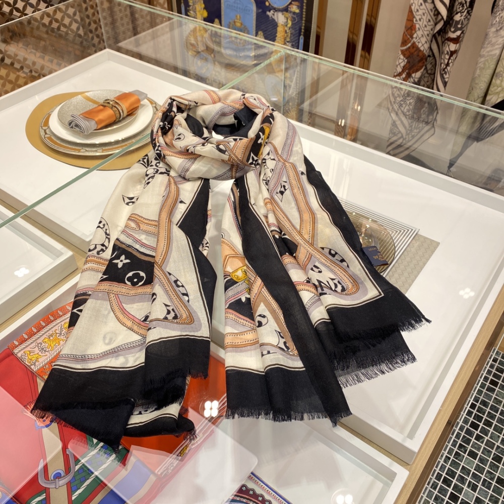 Louis Vuitton scarf