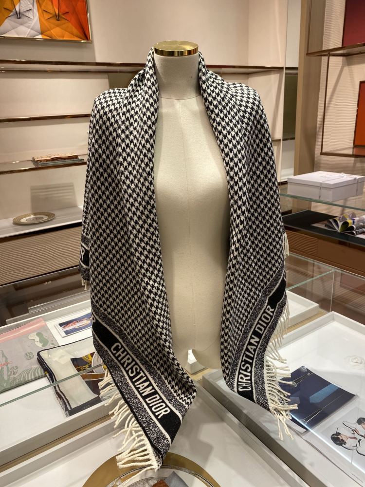 Dior scarf