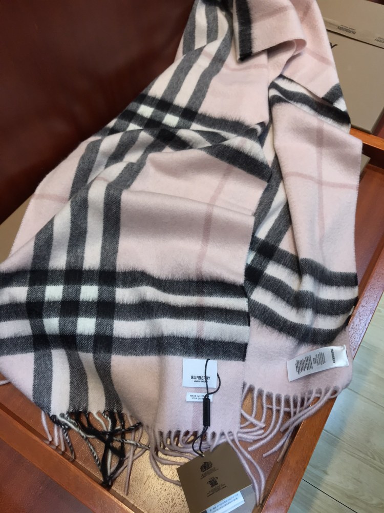 Burberry scarf