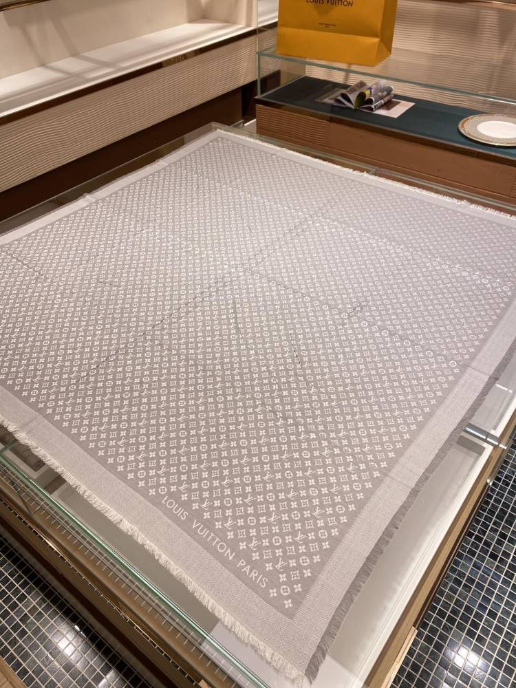 louis vuitton scarf