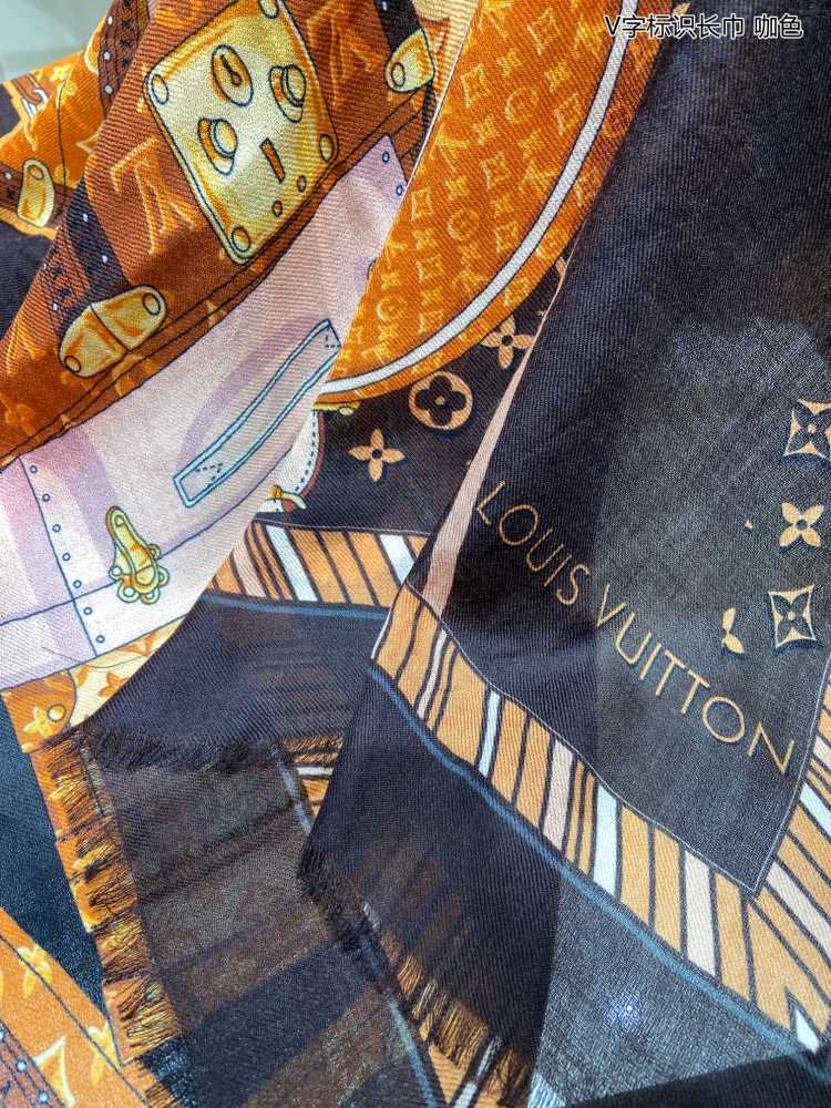 Louis Vuitton scarf