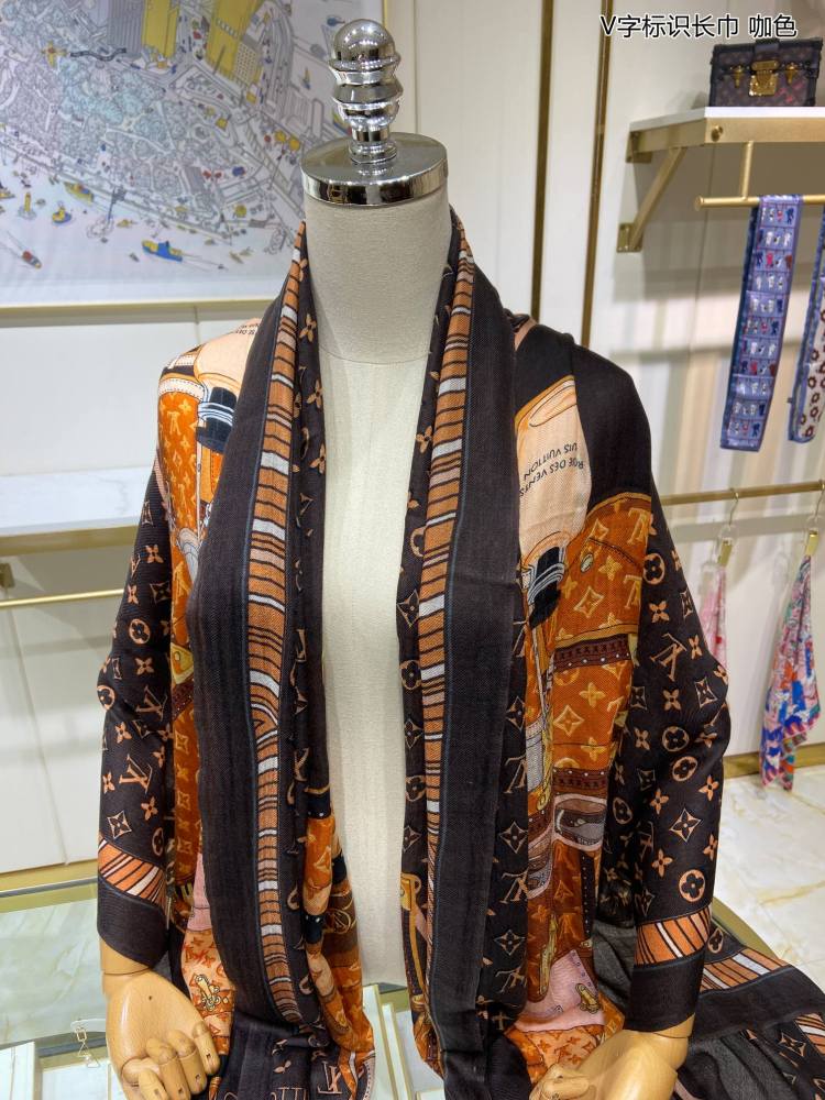 Louis Vuitton scarf