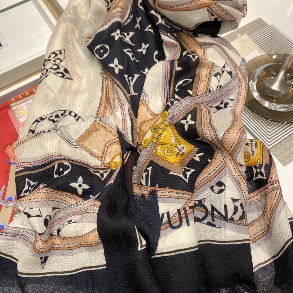 Louis Vuitton scarf