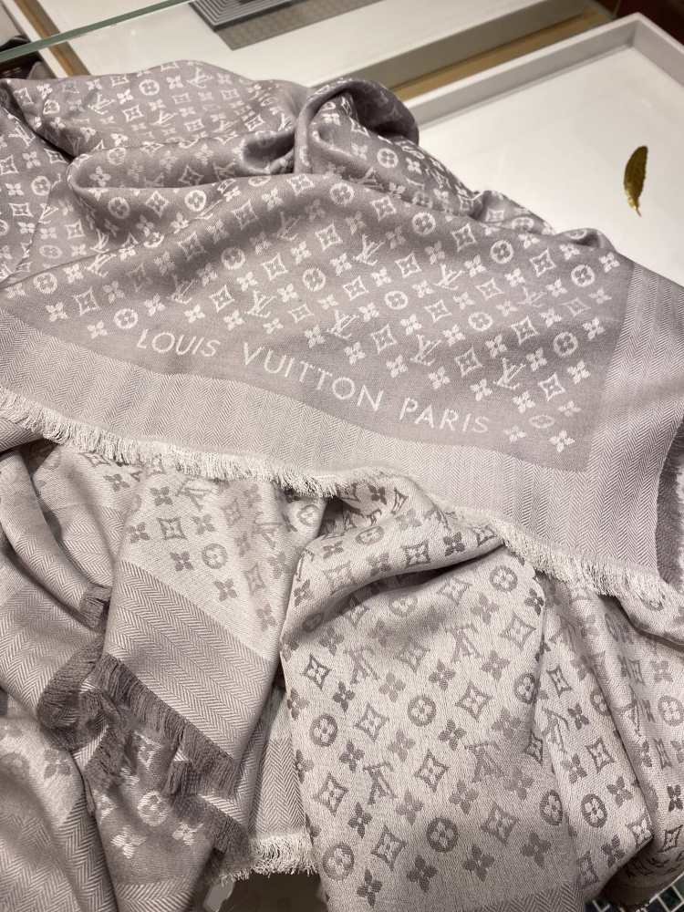 louis vuitton scarf