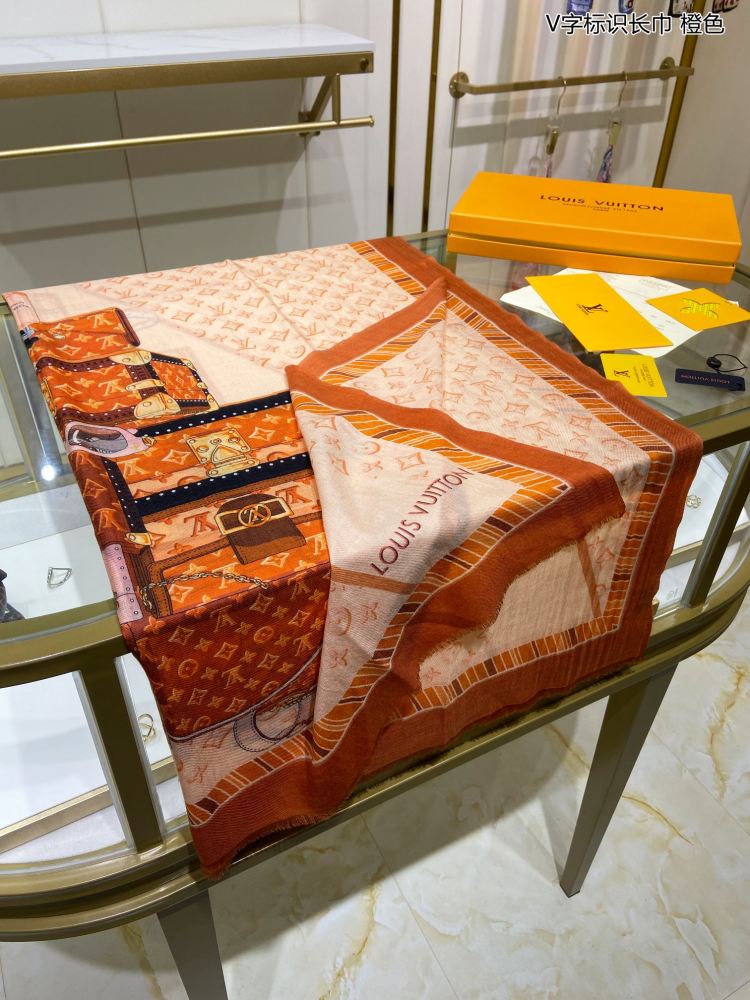 Louis Vuitton scarf