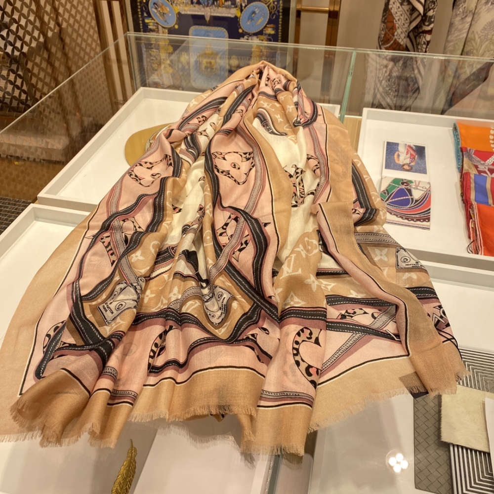 Louis Vuitton scarf