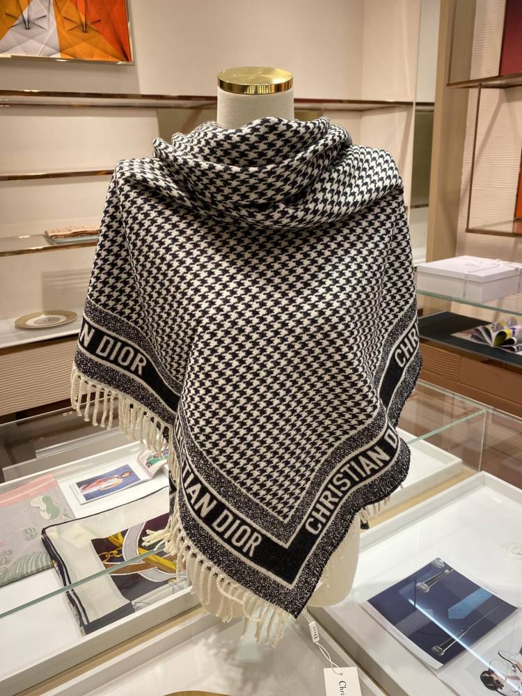 Dior scarf