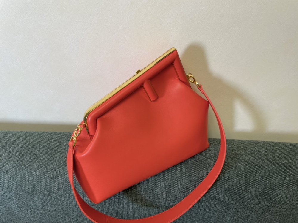 Fendi first GM 80018 Mirror Boutique