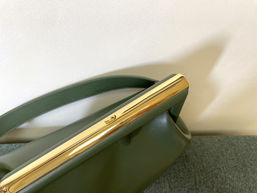Fendi first GM 80018 Mirror Boutique