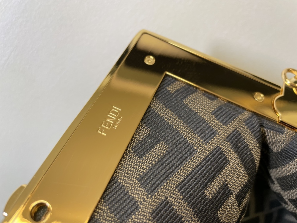 Fendi first GM 80018 Mirror Boutique