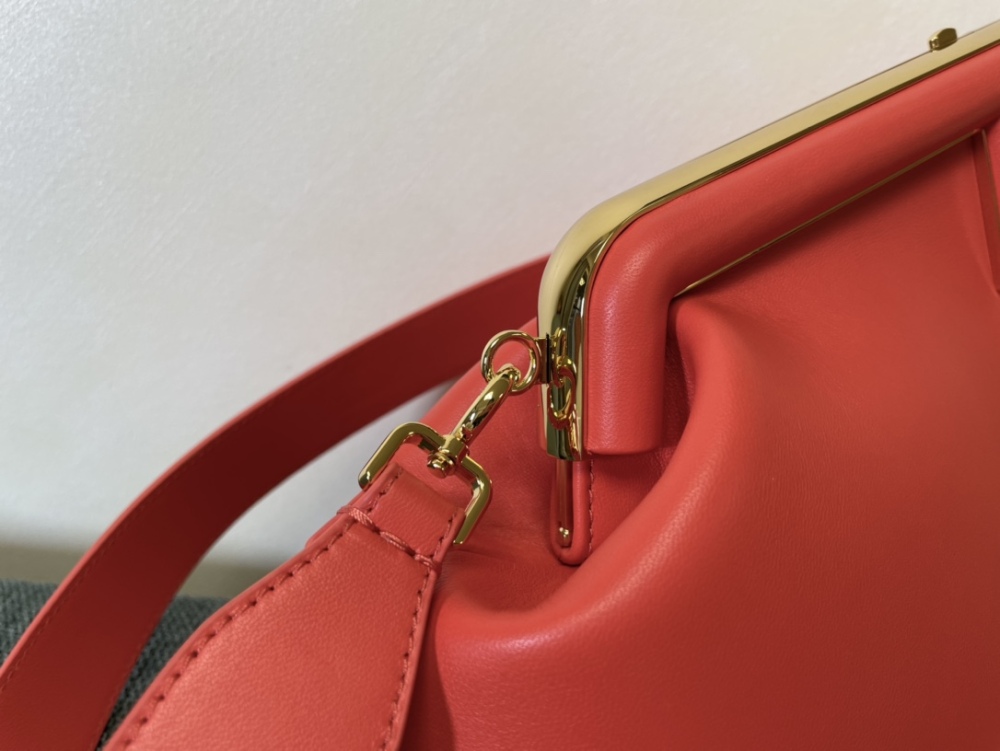Fendi first GM 80018 Mirror Boutique