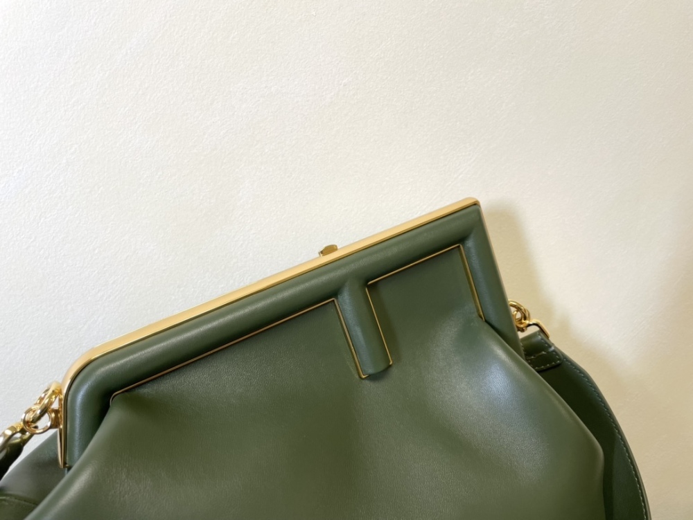 Fendi first GM 80018 Mirror Boutique