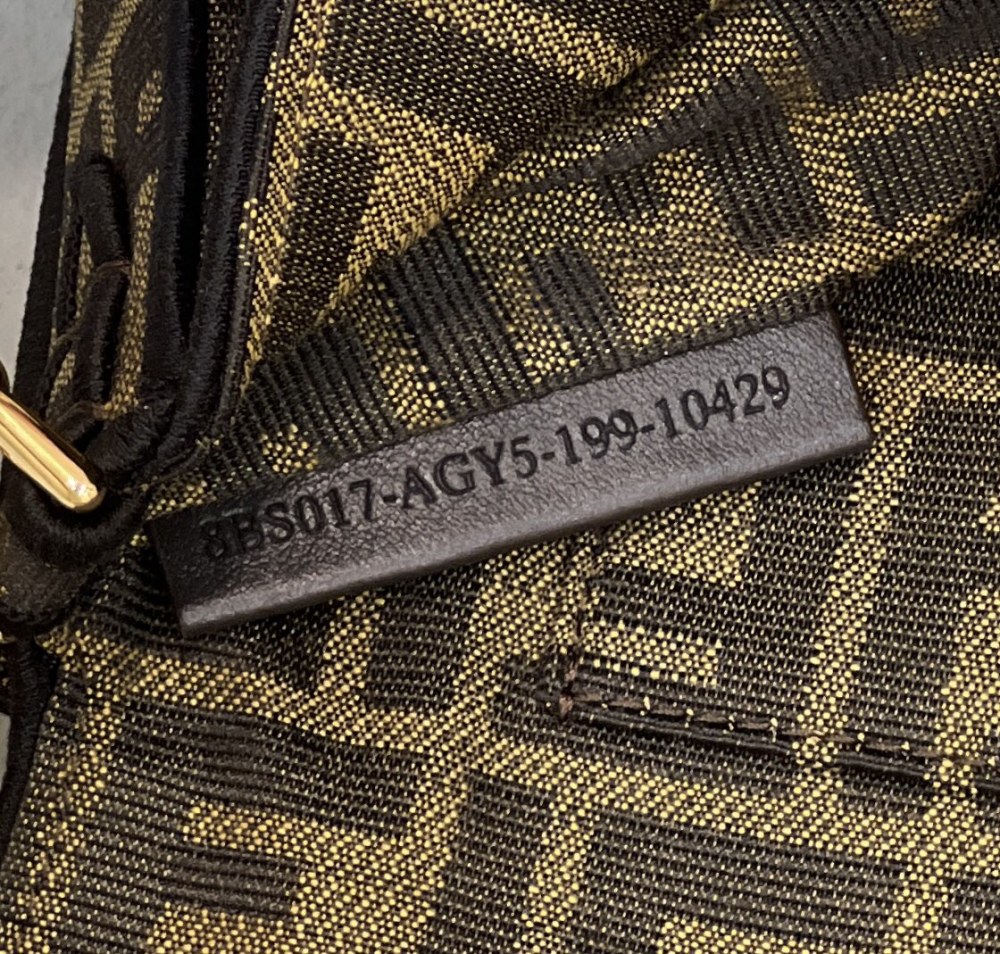 Fendi Flip baguette 0191S Mirror Boutique