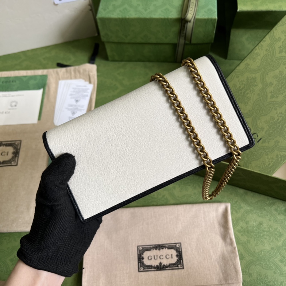 Gucci Saddle Bag WOC 621892 Mirror Boutique