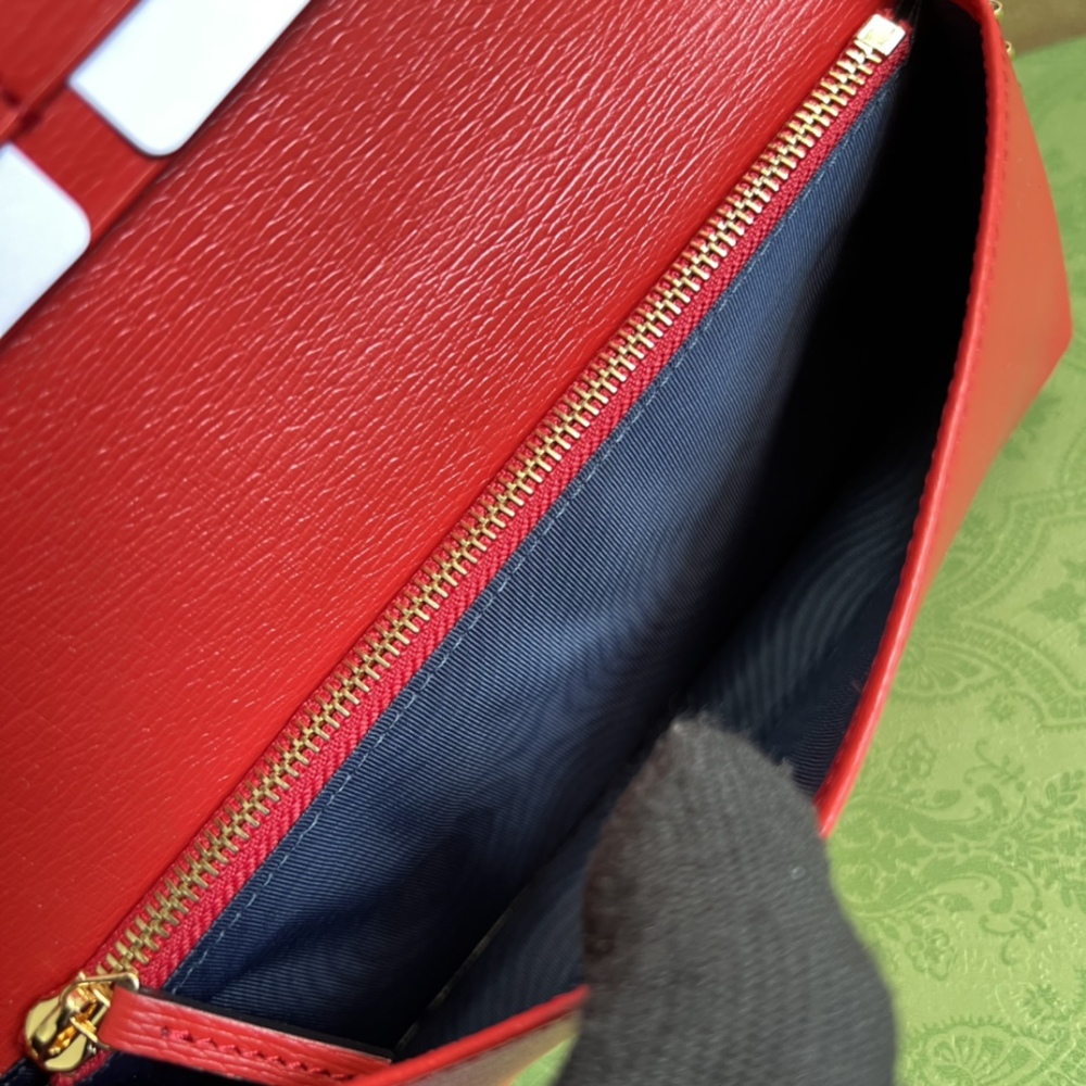 Gucci Saddle Bag WOC 621892 Mirror Boutique