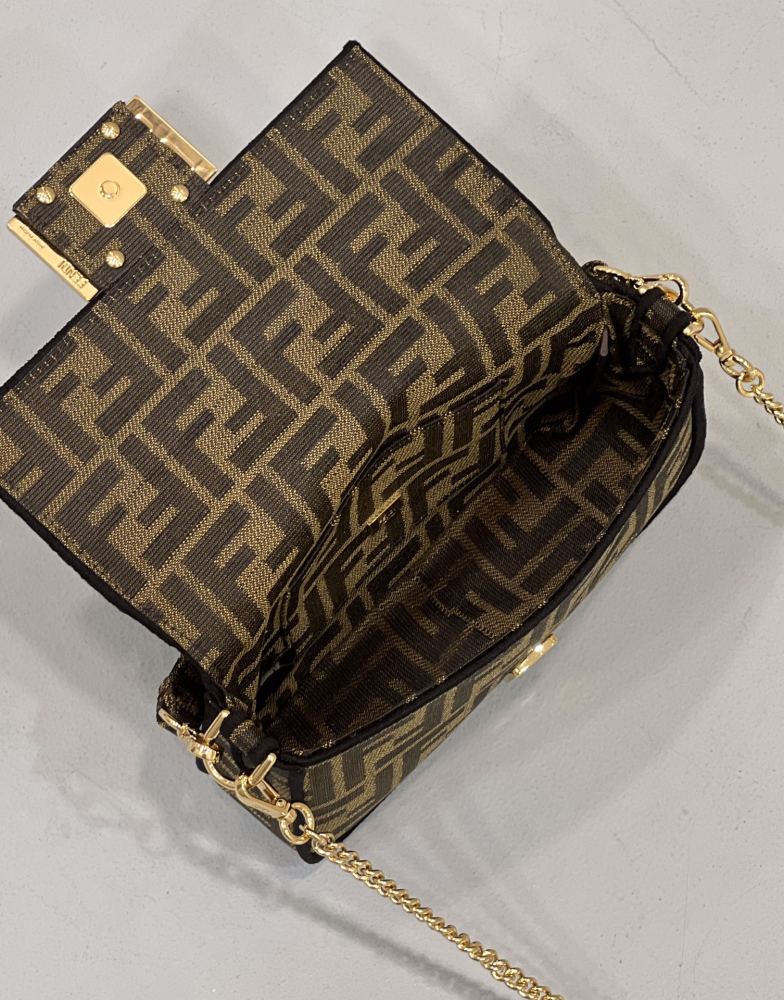 Fendi Flip baguette 0191S Mirror Boutique