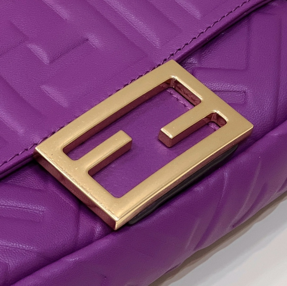 Fendi Flip baguette 0191S Mirror Boutique