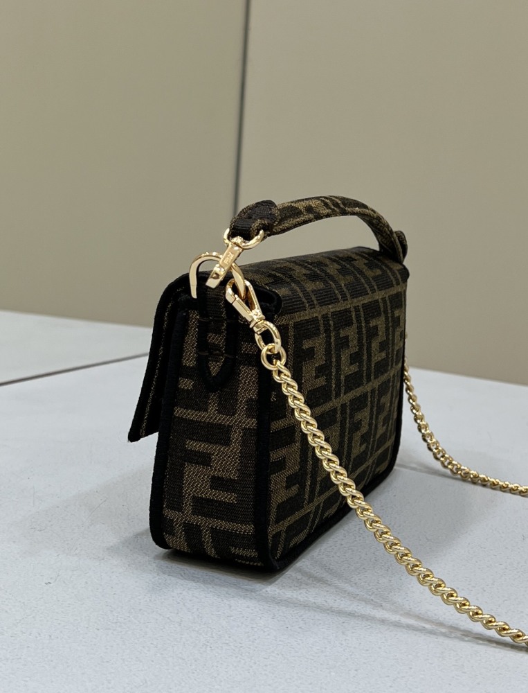Fendi Flip baguette 0191S Mirror Boutique