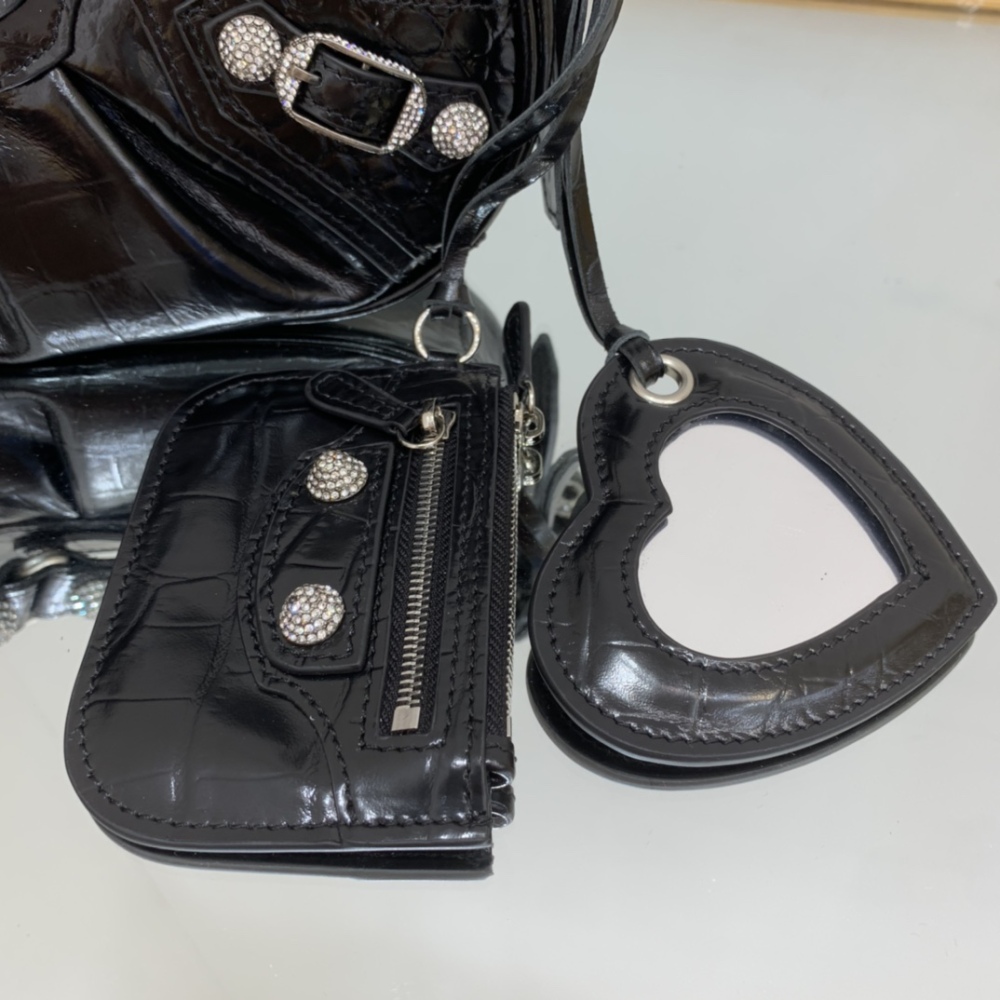 Balenciaga Le Cagole MM 25cm  671409 Mirror Boutique