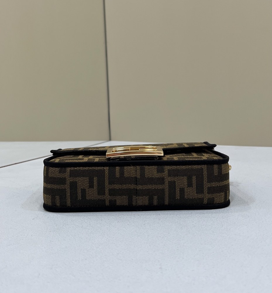 Fendi Flip baguette 0191S Mirror Boutique