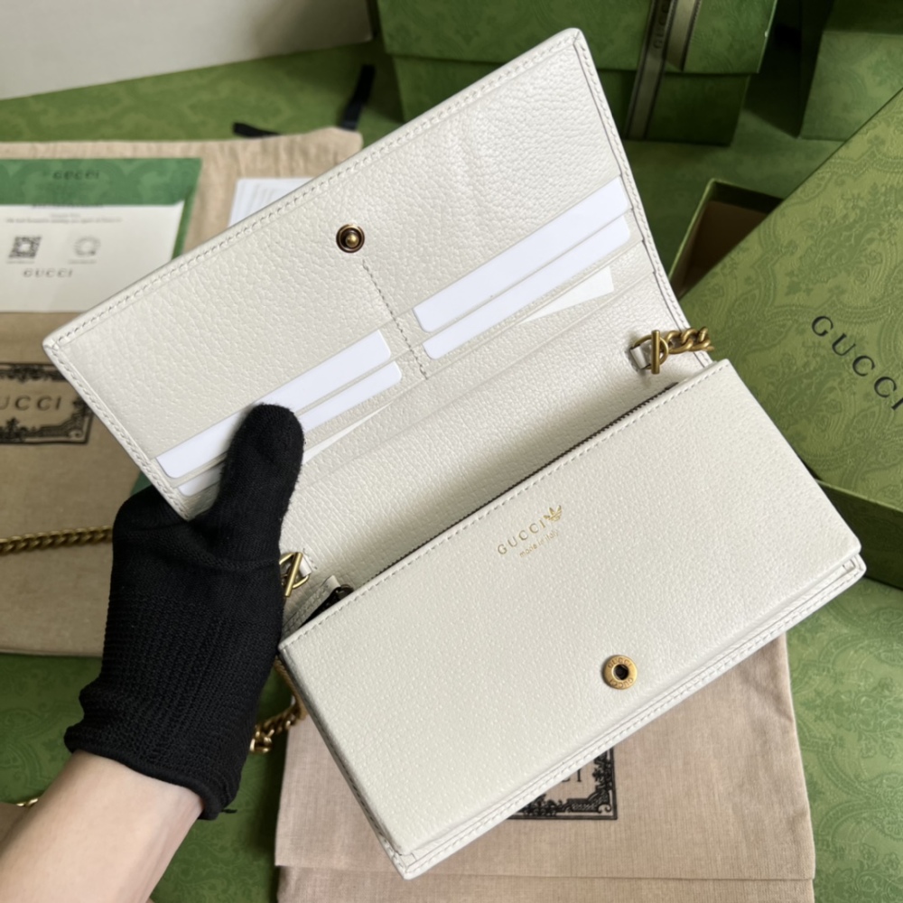 Gucci Saddle Bag WOC 621892 Mirror Boutique