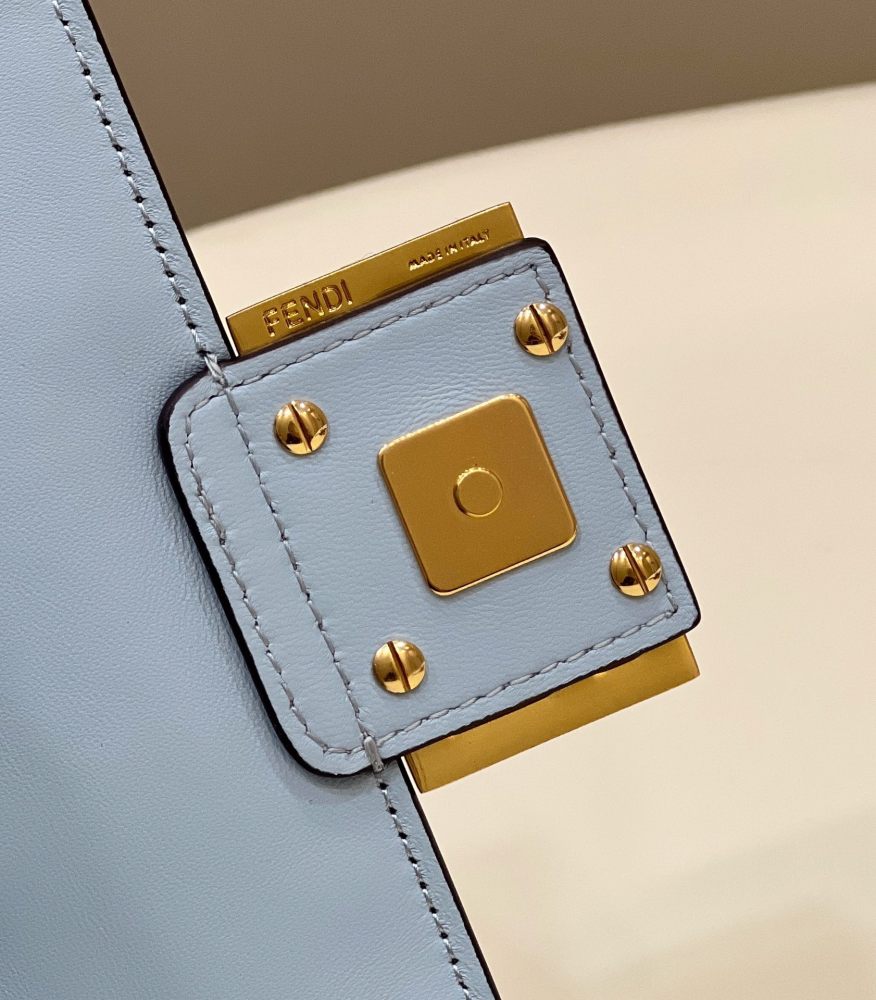 Fendi Flip baguette 0191S Mirror Boutique