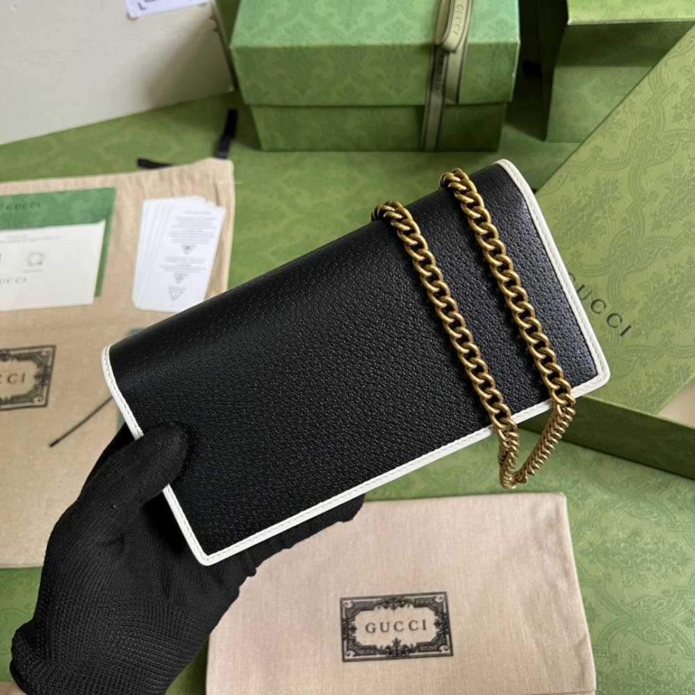 Gucci Saddle Bag WOC 621892 Mirror Boutique
