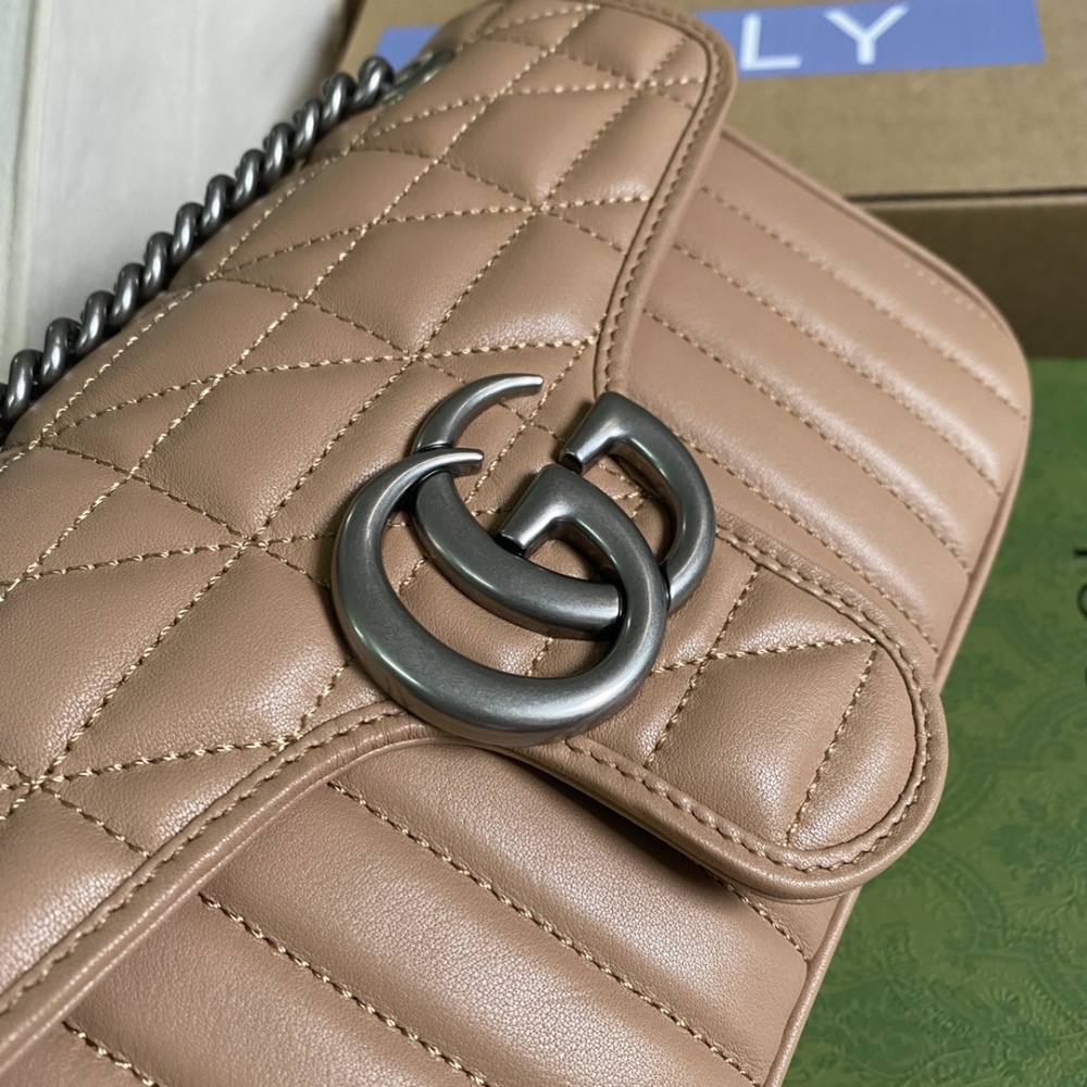 Gucci  GG Marmont 443497 Mirror Boutique