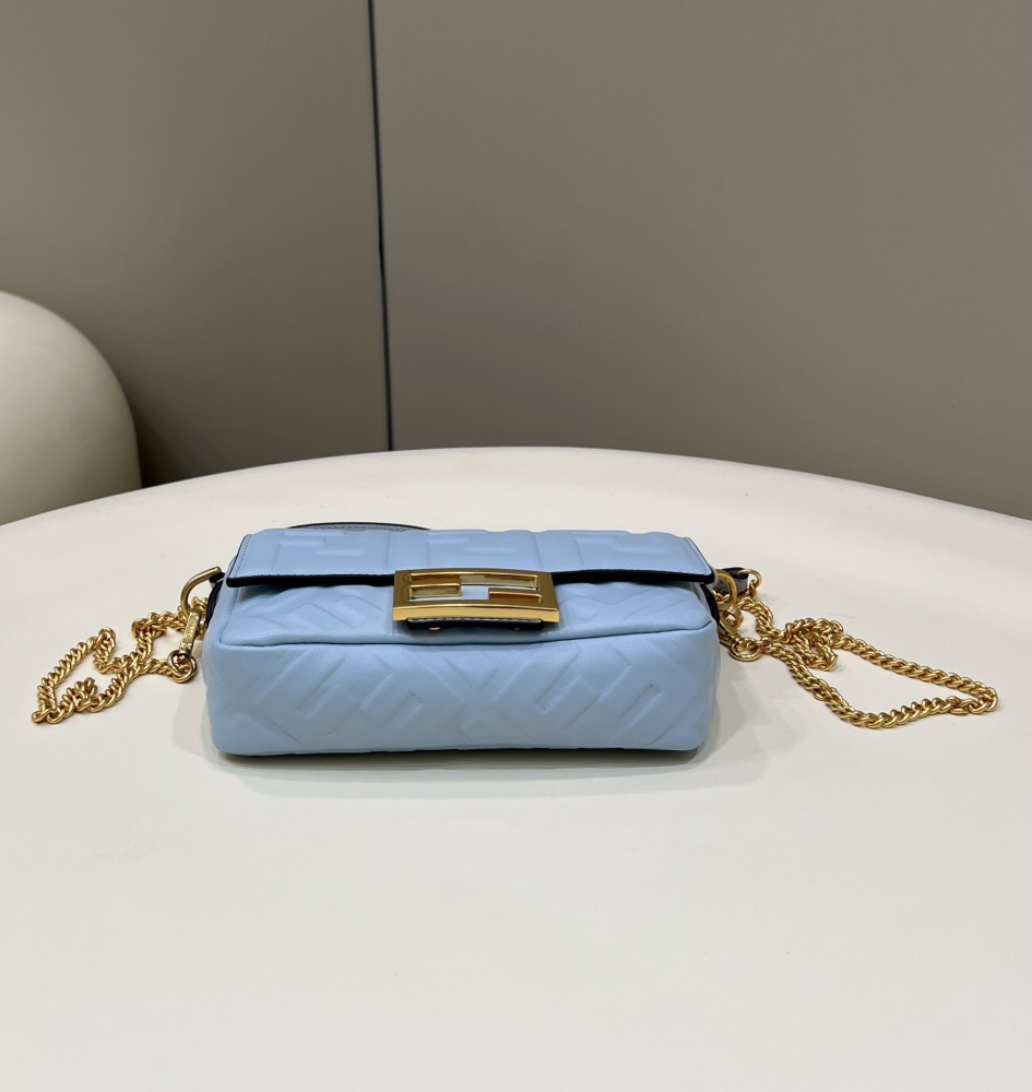 Fendi Flip baguette 0191S Mirror Boutique