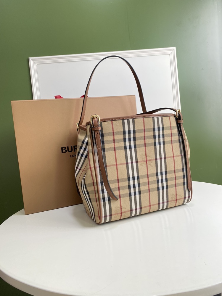 Burberry Shopping Bag 8812 Mirror Boutique