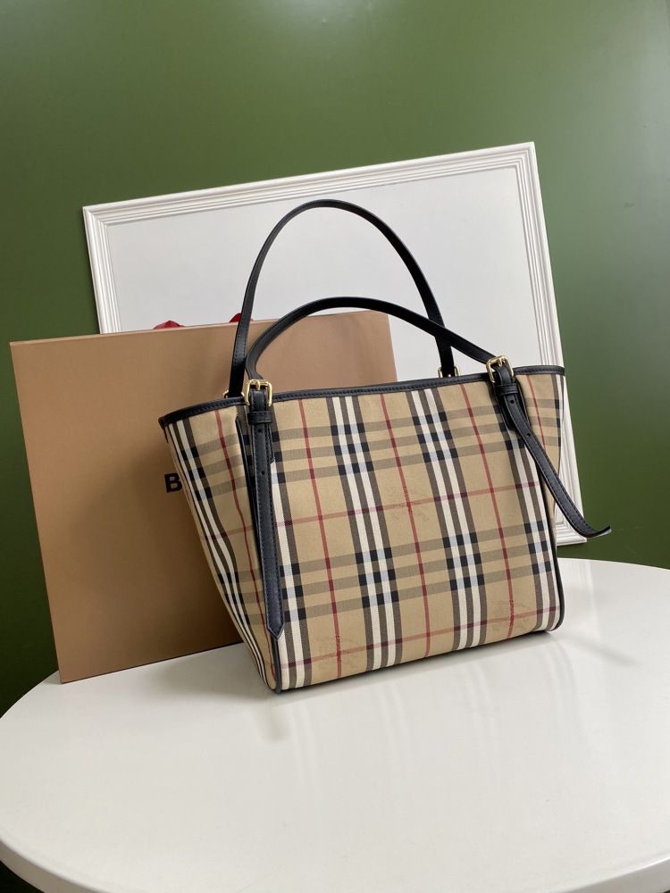 Burberry Shopping Bag 8812 Mirror Boutique