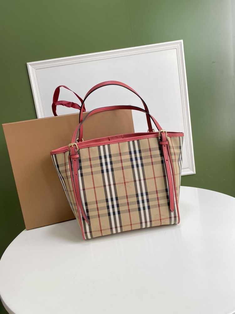 Burberry Shopping Bag 8812 Mirror Boutique