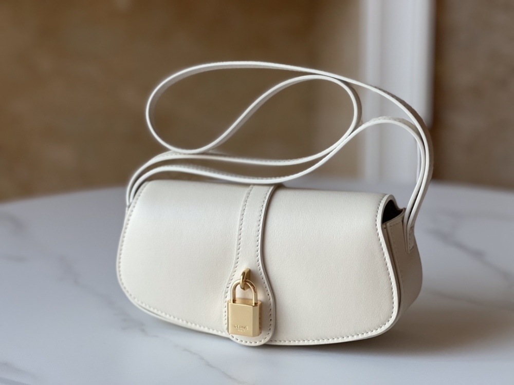 CELINE tofu lock bag 2022 mirror boutique