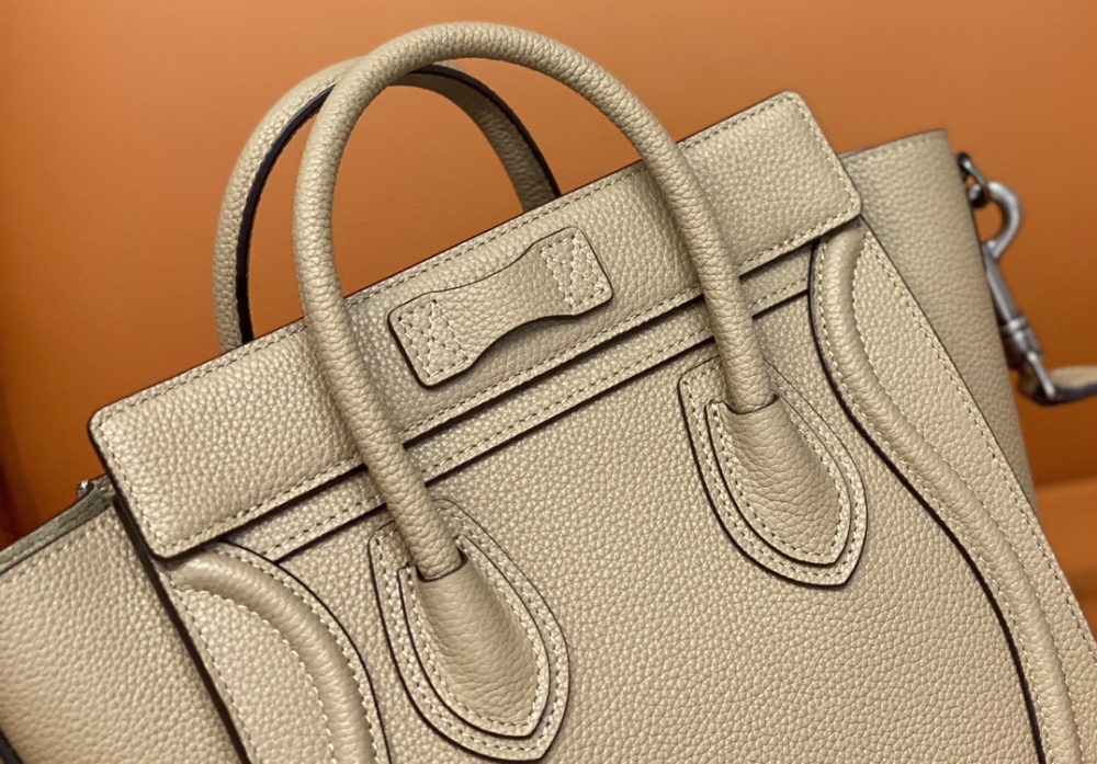 CELINE smiley bag PM 20cm 168243 mirror boutique