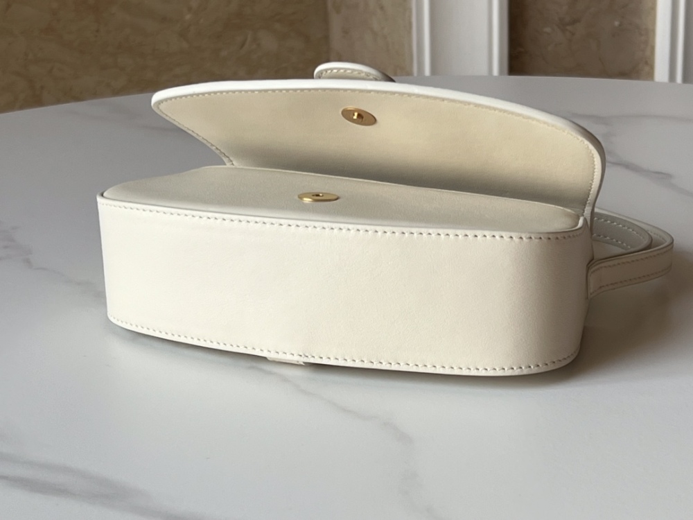 CELINE tofu lock bag 2022 mirror boutique
