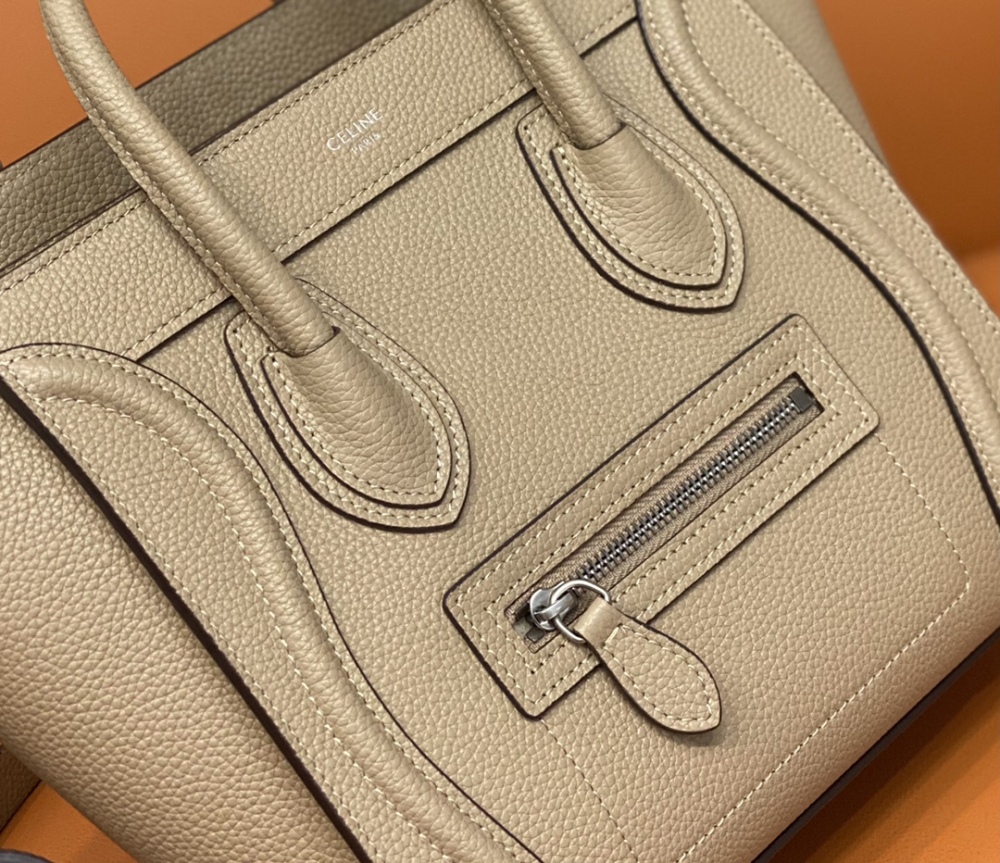 CELINE smiley bag PM 20cm 168243 mirror boutique