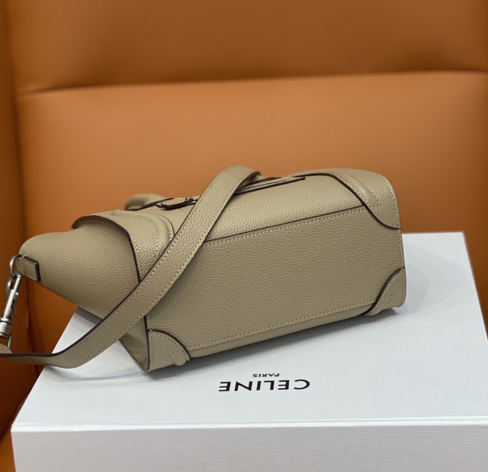 CELINE smiley bag PM 20cm 168243 mirror boutique