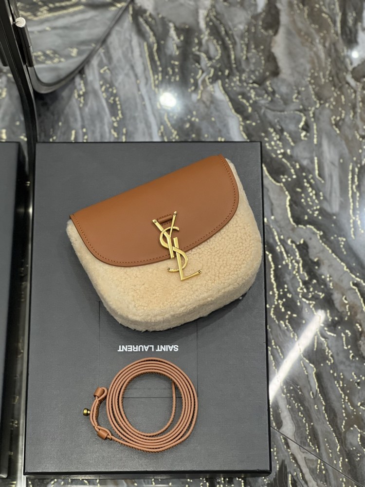 Saint Laurent 𝑲𝒂𝒊𝒂  619740 Mirror Boutique